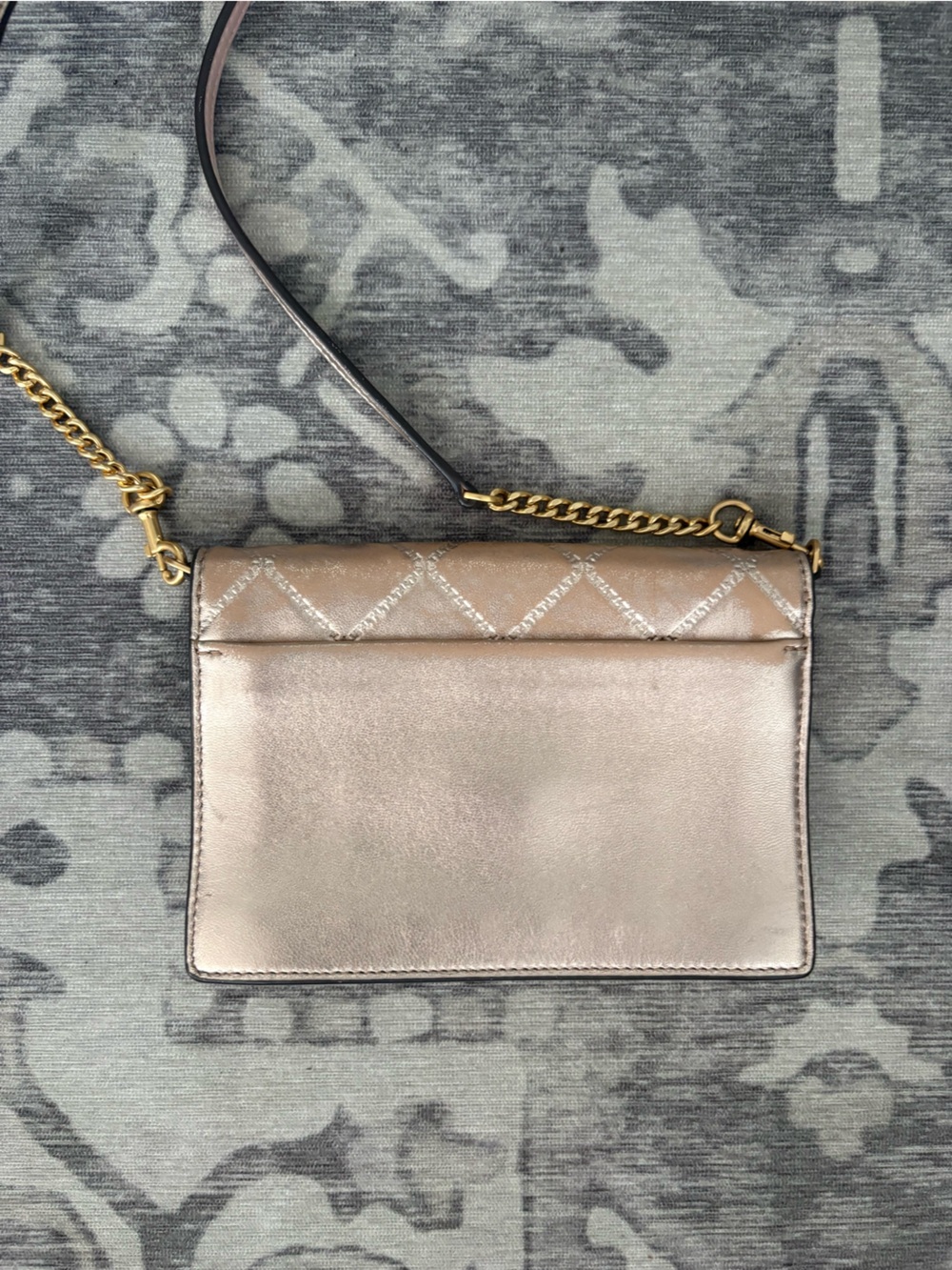 Tory Burch small Metallic Rose gold Crossbody bag with Gold-Tone Logo - used - Picture 2 of 7